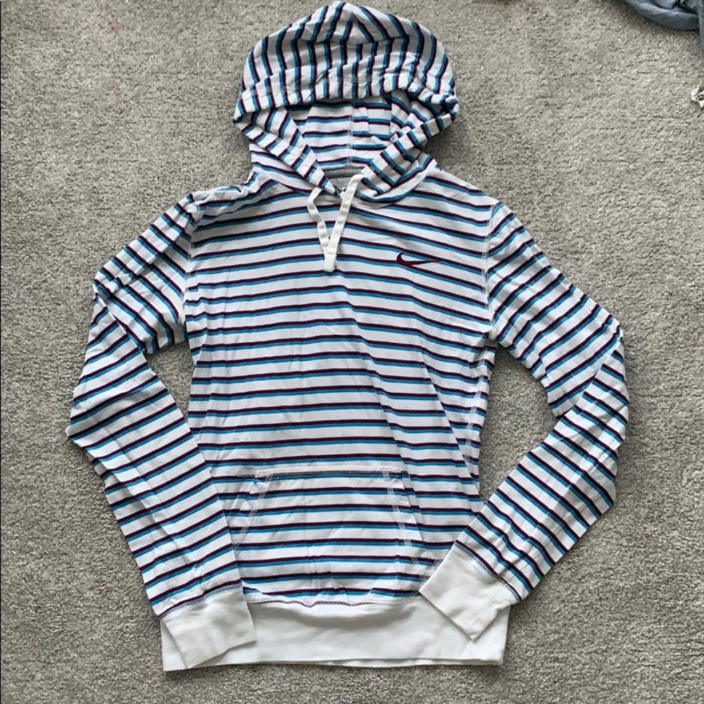 Nike long sleeve/pullover